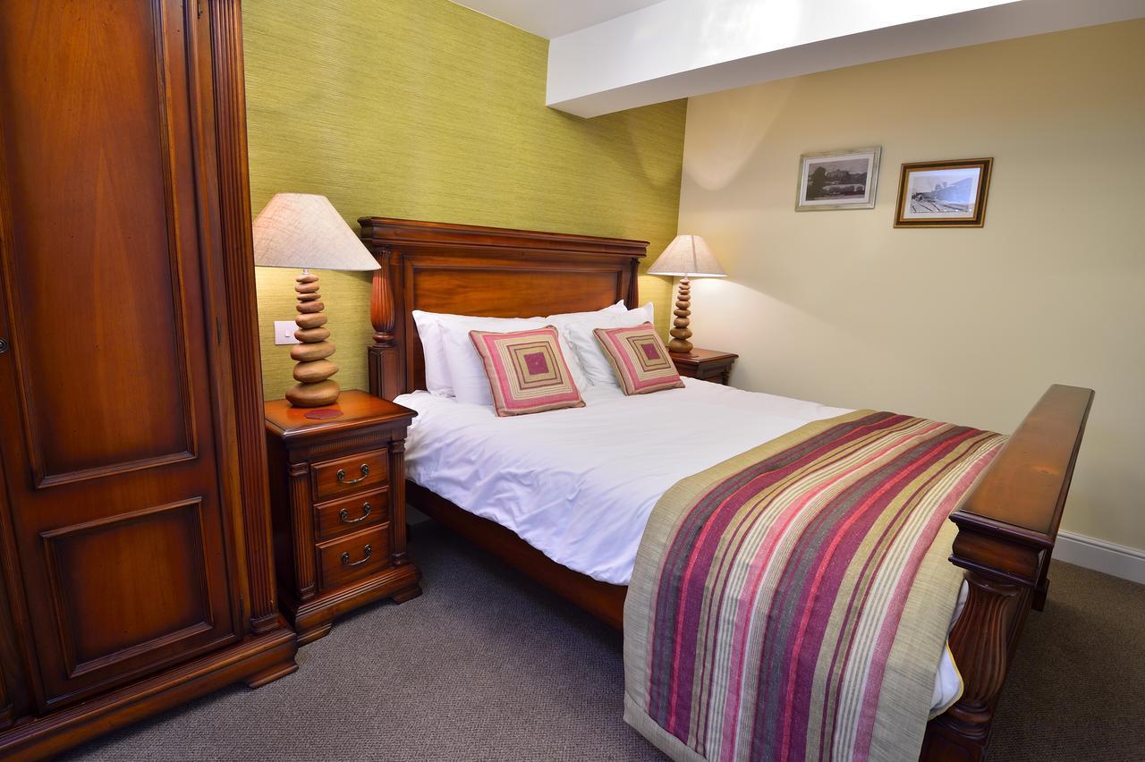 The George Hotel Crewkerne Exteriör bild